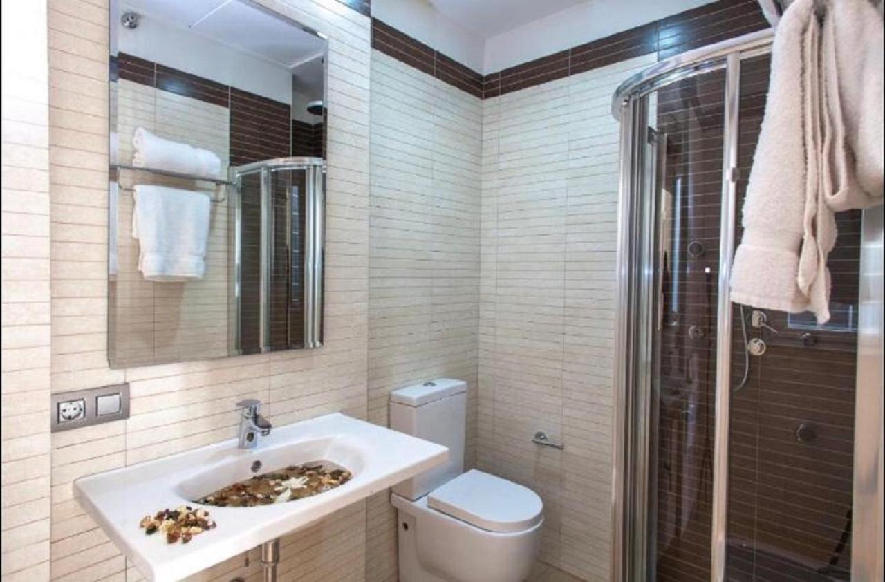 Apartamento Puerta Del Arenal - Kainga Homes Seville Exterior photo